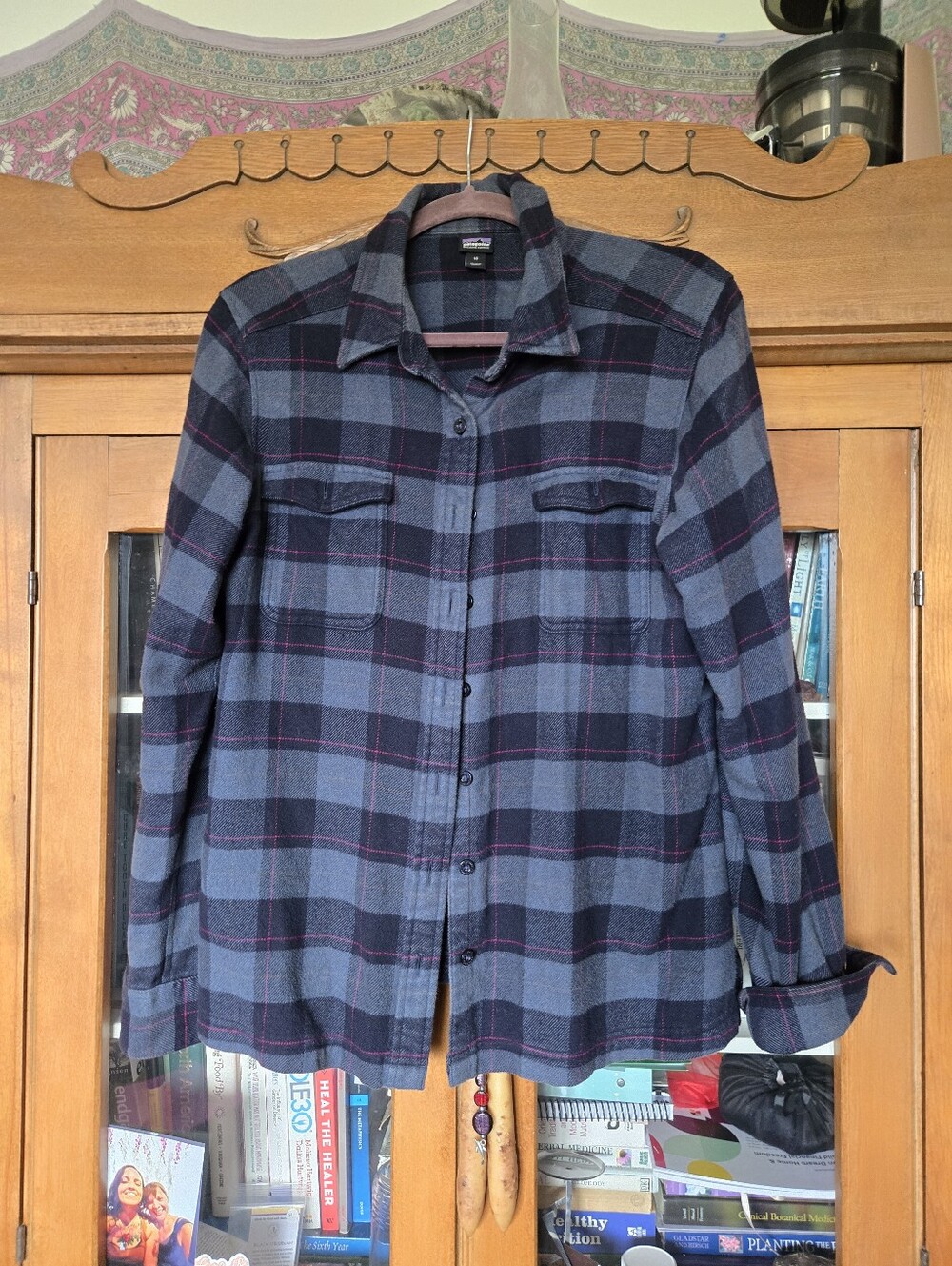 Patagonia Organic Cotton Flannel – Women’s Size 10